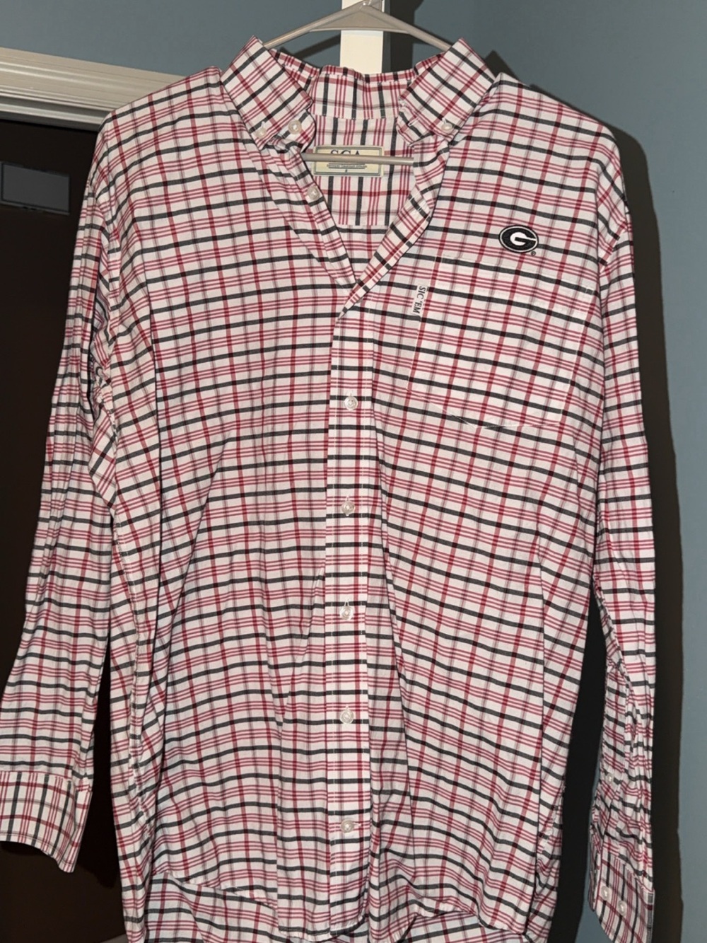 Southern Collegiate Apparel GA Bulldog Red and White Plaid Button-Down Shirt
